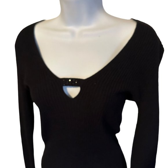 Easel black rhinestone detail v-neck size M sweater - Picture 4 of 6